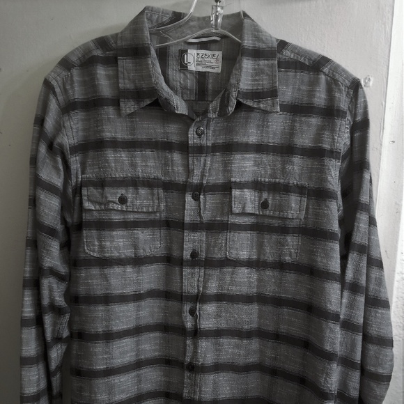 EZEKIEL - Black/Grey Stripe Button Up Shirt - L - Picture 1 of 3